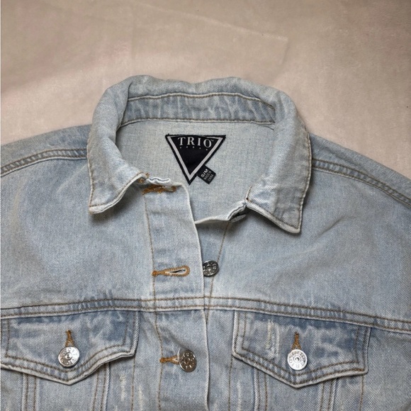 TRIO Light Blue Denim Jacket - Picture 3 of 7